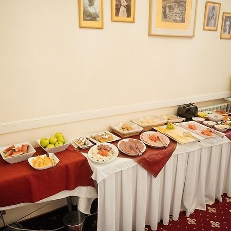 Alisa Hotel Карлові Вари Екстер'єр фото