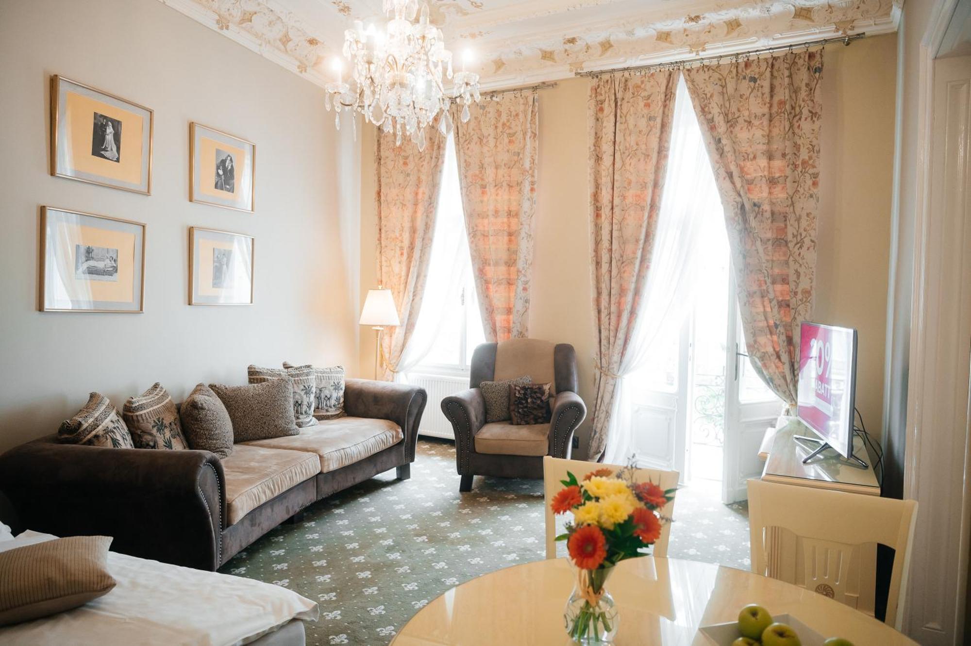 Alisa Hotel Карлові Вари Екстер'єр фото