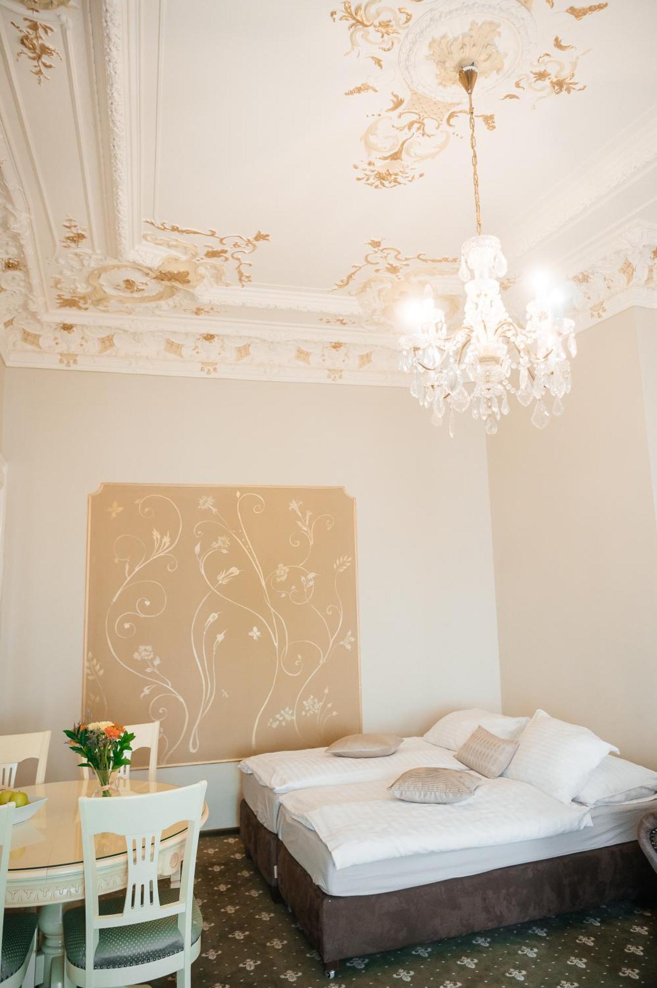 Alisa Hotel Карлові Вари Екстер'єр фото