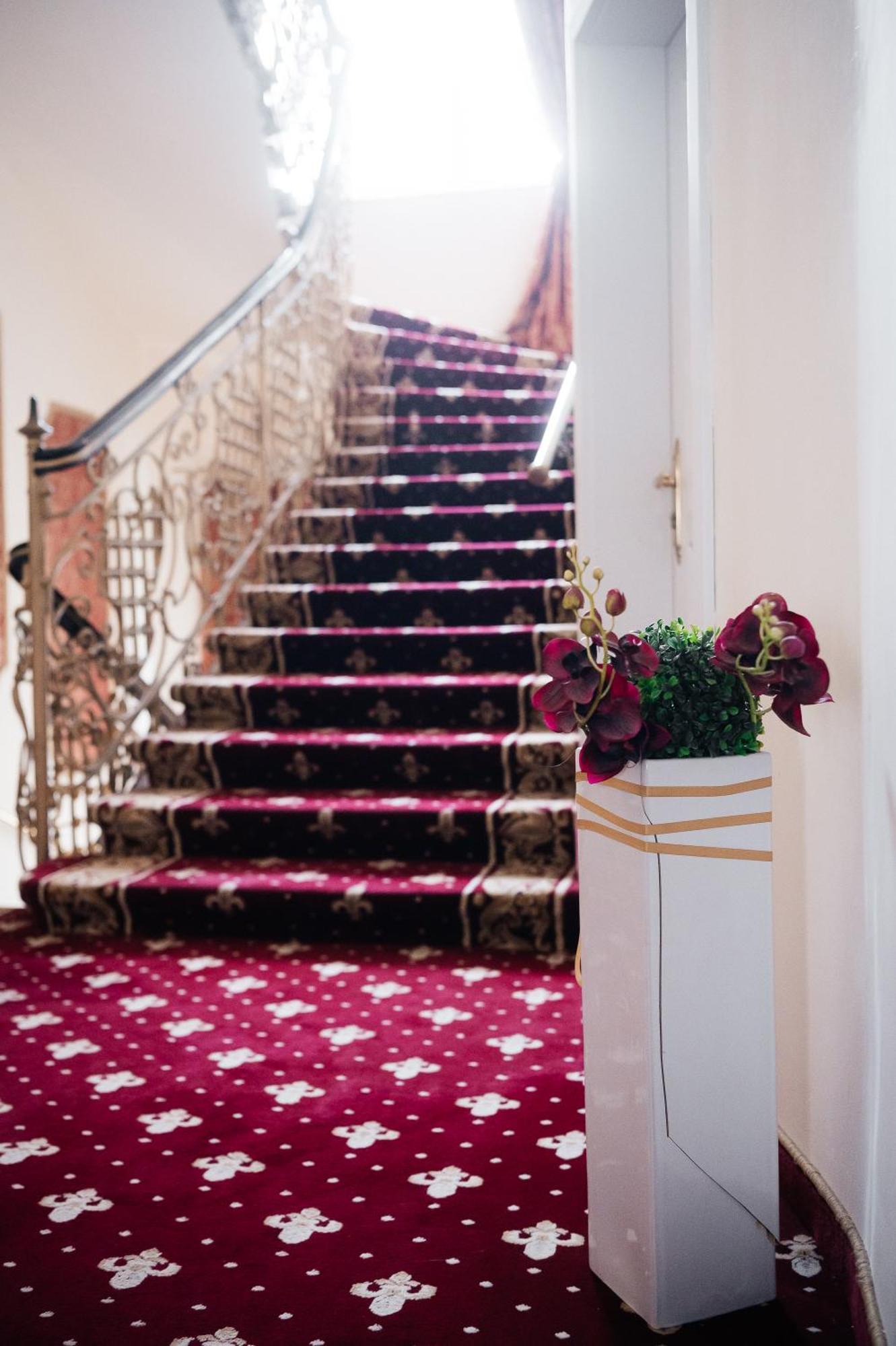 Alisa Hotel Карлові Вари Екстер'єр фото
