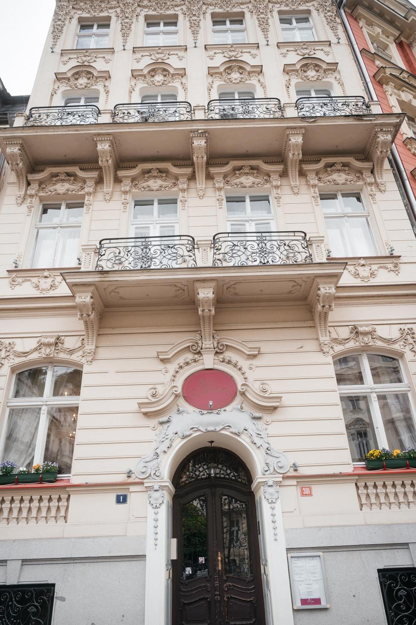 Alisa Hotel Карлові Вари Екстер'єр фото